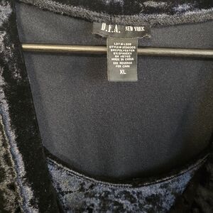 Women's Velvet Camisole - Black